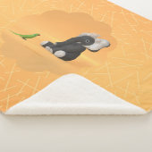 Parrot meets a plush Elephant Sherpa Blanket シェルパブランケット (3/4)