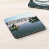 Parterreから見られる西または庭の正面 コースター (左側)