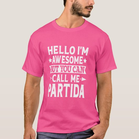 Partida氏Partida家族の姓Pと呼ぶ Tシャツ (正面)
