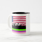 party crowd on american ツートーンマグカップ (正面左)