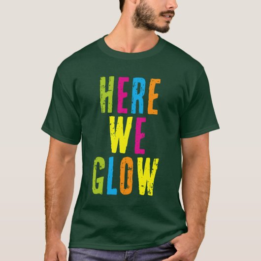Partybroadway ミュージカルダイのための輝く80年代カラー tシャツ (正面)