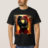 Pasión Infernal: Amor Gótico en Mundo de Sombras Tシャツ (正面)