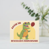 Passe un rexcellent anniversaire - dinosaure drôle ポストカード (スタンド正面)