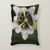 Passion Flower Closeup 2 アクセントクッション (正面(垂直))