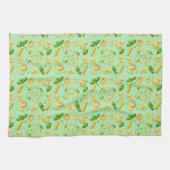 Pasta and basil leaves on green キッチンタオル (横)