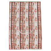 Pastel Ballet Theme with Ribbons and Tutus ミディアムペーパーバッグ (裏面)