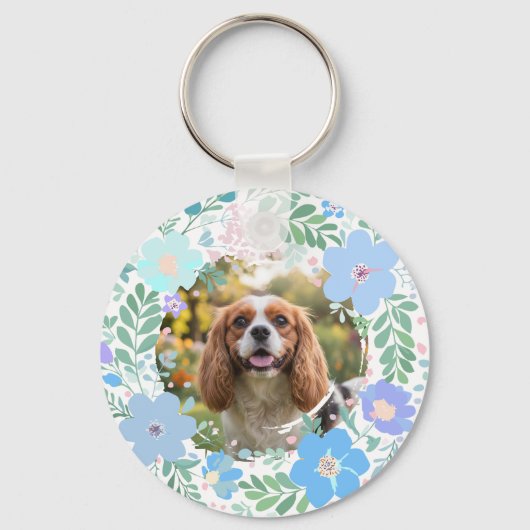 Pastel Blue Cavalier King Charles Spaniel Floral キーホルダー (裏面)