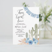 Pastel Blue Taco 'bout Love Bridal Shower Floral 招待状 (スタンド正面)