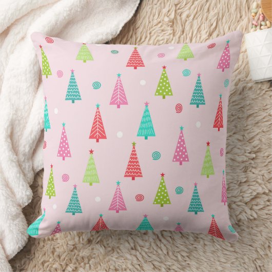 Pastel Christmas Tree Throw Pillow  クッション (ブランケット)