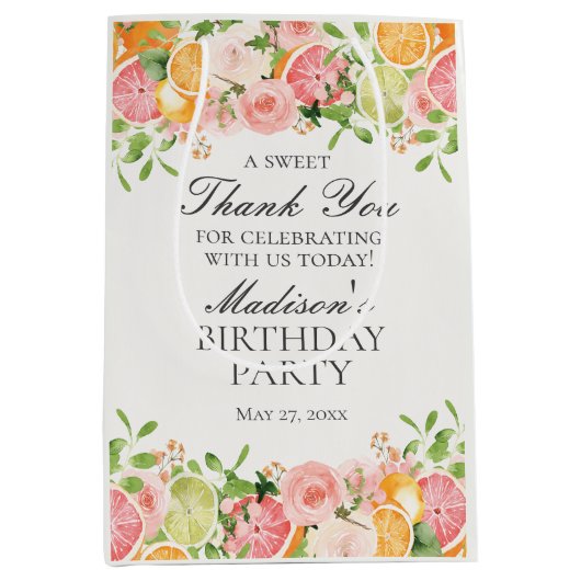 Pastel Citrus Floral Little Cutie Birthday Favor ミディアムペーパーバッグ (正面)