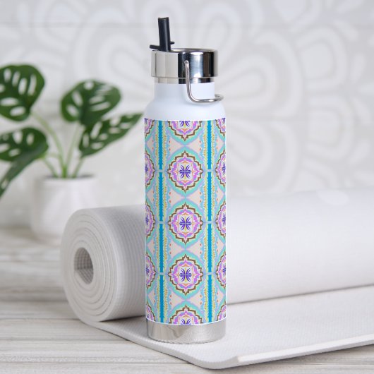 Pastel Dream Boho Geometric Kaleidoscope ウォーターボトル (ヨガ (回転後))