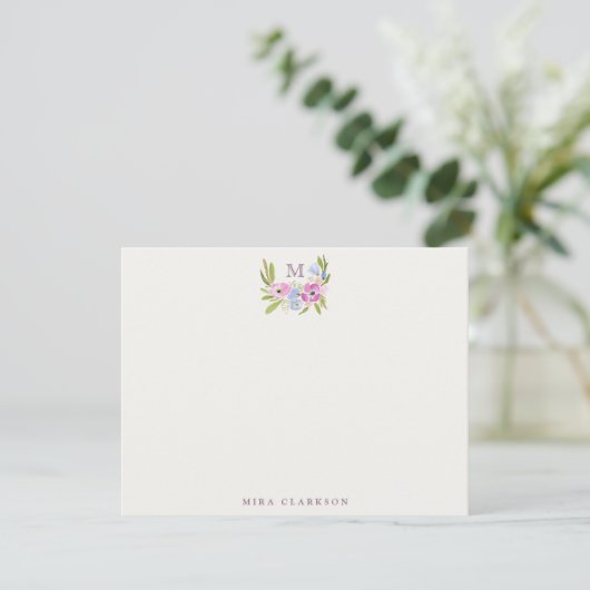 Pastel Floral Monogram Note Card 招待状 (スタンド正面)