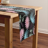 Pastel Floral Pattern on Black Background | Cute D ショートテーブルランナー (インサイチュ)