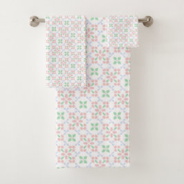 Pastel Floral Tile Pattern with Soft Colors バスタオルセット