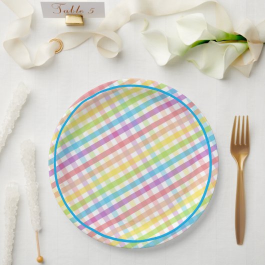 Pastel Gingham Rainbow Baby Shower Blue ペーパープレート (ウェディング)