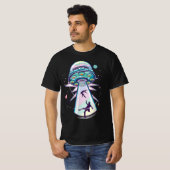 Pastel Goth Alien Abduction Aesthetic Spaceship Nu Tシャツ (正面フル)