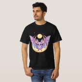 Pastel Goth Cute Creepy Crescent Moon Bat Kawaii E Tシャツ (正面フル)