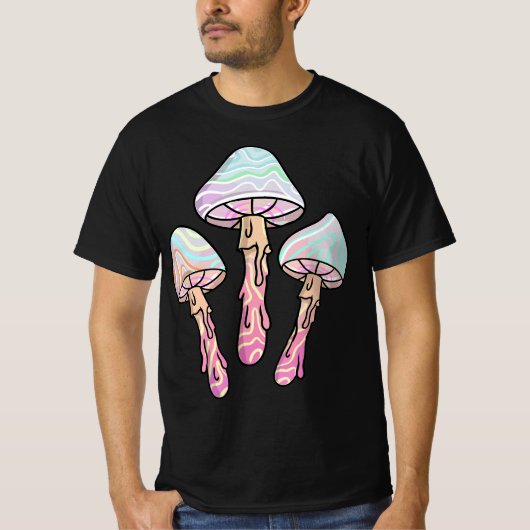 Pastel Goth Dripping Mushrooms  Tシャツ (正面)