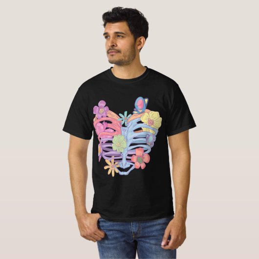 Pastel Goth Heart Ribcage with Butterflies & Flowe Tシャツ (正面フル)