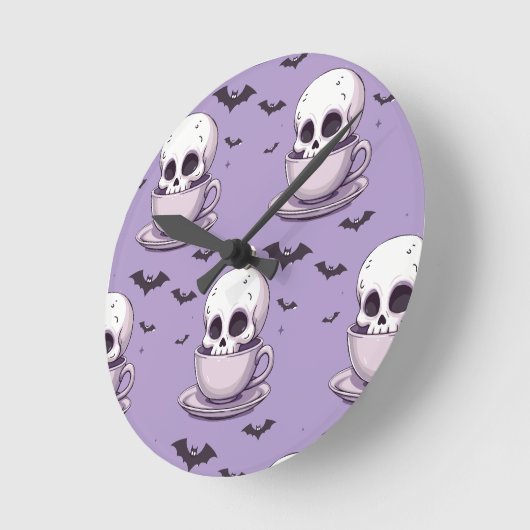 Pastel Goth Skull in Teacup ラウンド壁時計 (傾斜)
