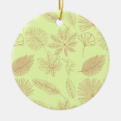 Pastel Green and Beige Leaves Pattern  セラミックオーナメント (正面)
