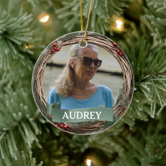 Pastel Green Grapevine Wreath ANY Photo セラミックオーナメント (ツリー)