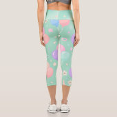Pastel Green Yoga Pants – Soft, Stretchy & Stylish カプリレギンス (裏面)