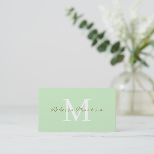 Pastel light green minimalist monogram 名刺 (スタンド正面)