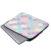 Pastel Mermaid Scales Seamless Pattern ラップトップスリーブ (正面下部)