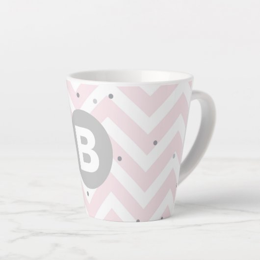 Pastel Pink Chevron and Dots Grey Monogram カフェラテマグ (右アングル)
