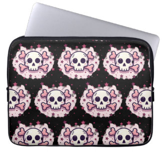 Pastel Pink Skull and Crossbones ラップトップスリーブ