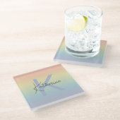 Pastel Rainbow Gradient Monogram ガラスコースター (アングル)