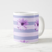 Pastel stripes pattern with Daisies ジャンボコーヒーマグカップ (正面右)