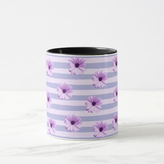 Pastel stripes pattern with Daisies マグカップ (中央)
