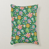 Pastel Wildflowers In Pink Purple Orange And Green アクセントクッション (正面(垂直))