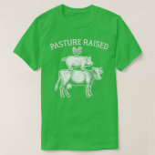 Pasture Raised Eggs Chicken Pork Organic Beef Cow Tシャツ (デザイン正面)