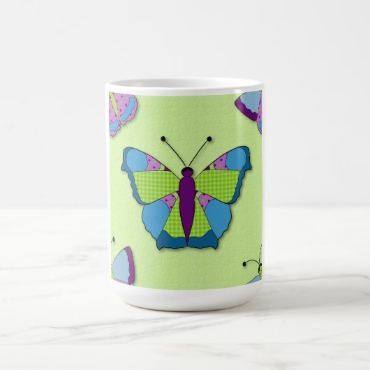 Patchwork Butterfly Pattern on Green コーヒーマグカップ (中央)