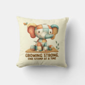 Patchwork Elephant “Growing Strong クッション (正面)