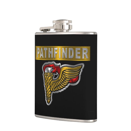 Pathfinder Badge- “Pathfinder” Flask フラスク (左)