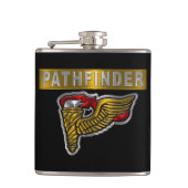 Pathfinder Badge- “Pathfinder” Flask フラスク (正面)