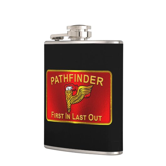 Pathfinder First In Last Out フラスク (左)
