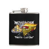 Pathfinder First In Last Out フラスク (正面)