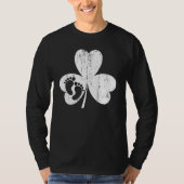 Patrick Labor And Delivery Nurse St. Patrick's Day Tシャツ (正面)