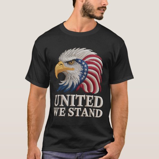 Patriotic American Eagle Embroidery Style Patrioti Tシャツ (正面)