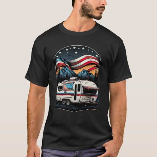 Patriotic Camping And Caravan Adventure USA  1 Tシャツ (正面)