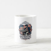 Patriotic Chess Player Vector Graphic Tee コーヒーマグカップ (中央)