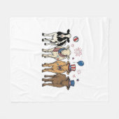 Patriotic Cow Lineup Vintage Vector Shirt Design_1 フリースブランケット (正面(横))