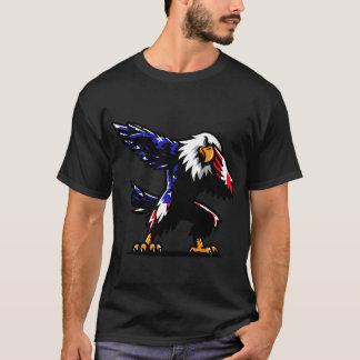 Patriotic Eagle 7月4日アメリカ合衆国お祝いメンズ Tシャツ