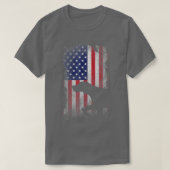 Patriotic German Shorthaired Pointer American Flag Tシャツ (デザイン正面)