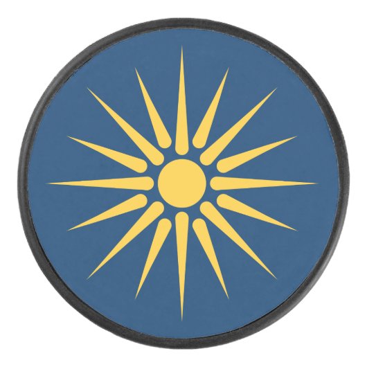 Patriotic hockey puck with flag of Macedonia アイスホッケーパック (正面)